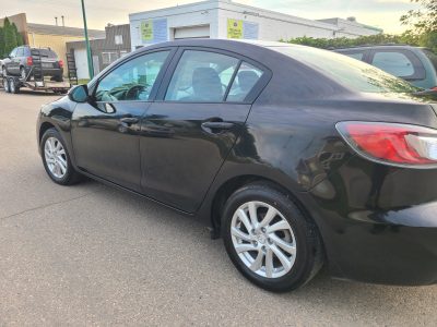 2013 Mazda 3 skyactv