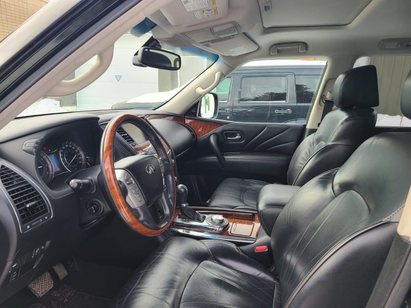 2015 Infiniti QX80 196000KM