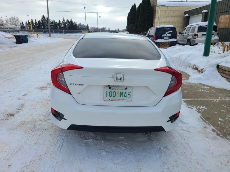 2018 HONDA CIVIC - 92,000KM