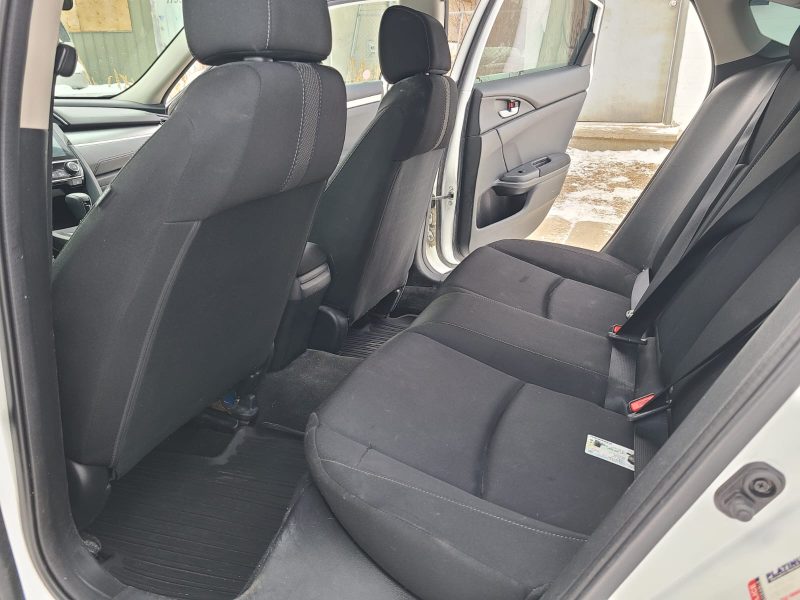 2018 HONDA CIVIC - 92,000KM