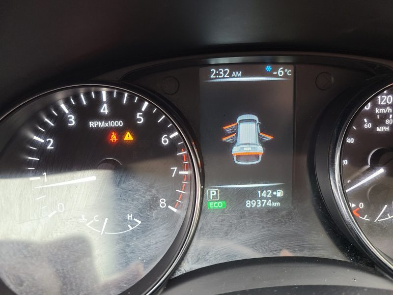 2017 Nissan Rogue SV - 89,000KM