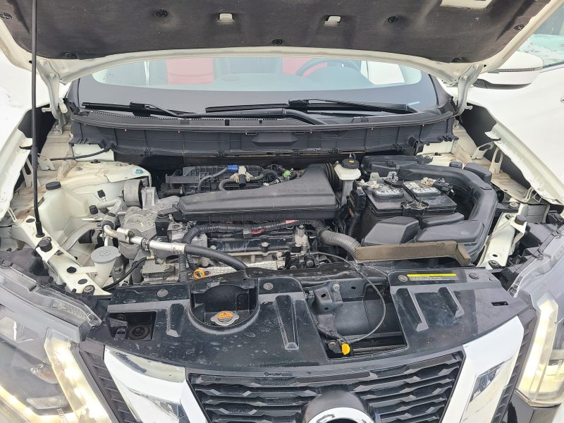 2017 Nissan Rogue SV - 89,000KM