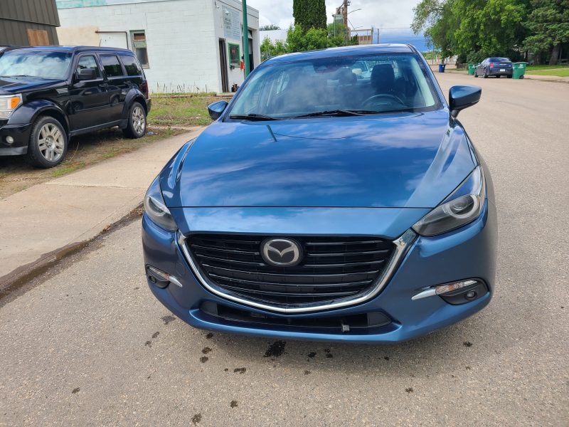2018 Mazda 3 GT