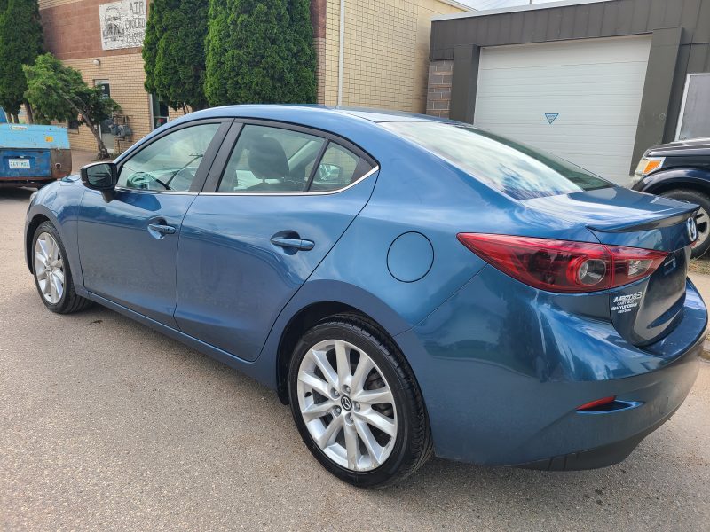 2018 Mazda 3 GT