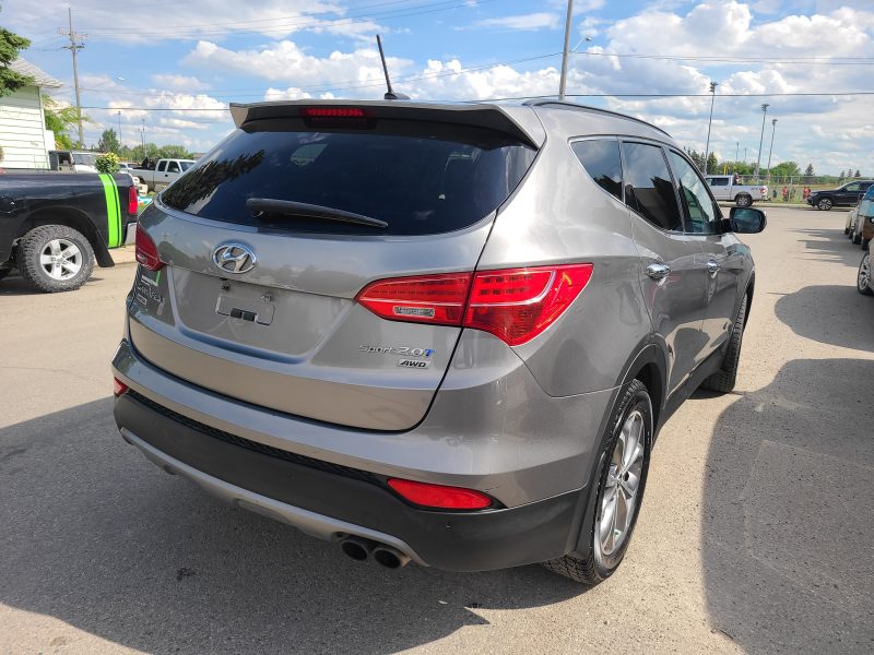 2014 Hyundai Santa Fe Sport 65,000km 2.0L Turbo