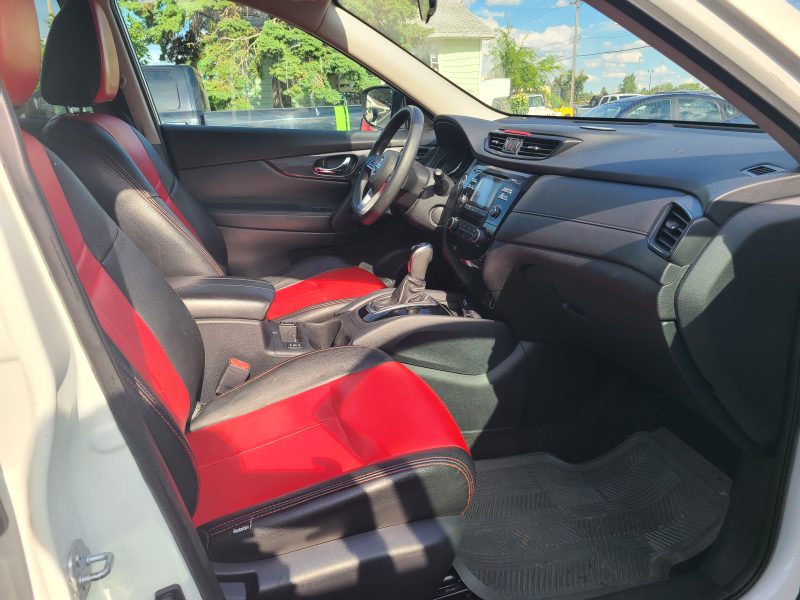 2017 Nissan Rogue SV 90500km