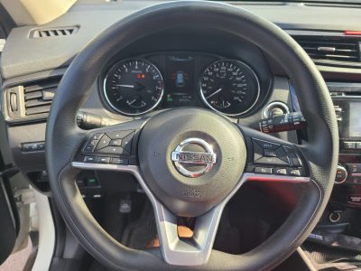 2017 Nissan Rogue SV 90500km