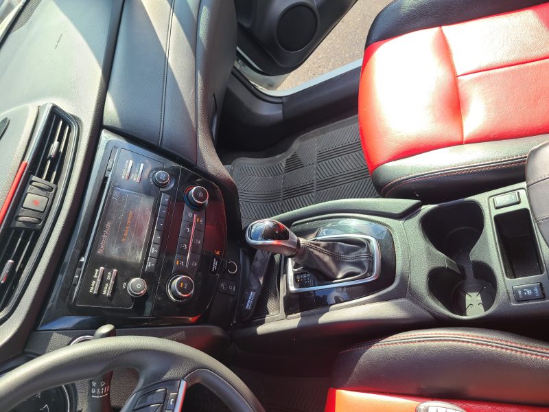 2017 Nissan Rogue SV 90500km